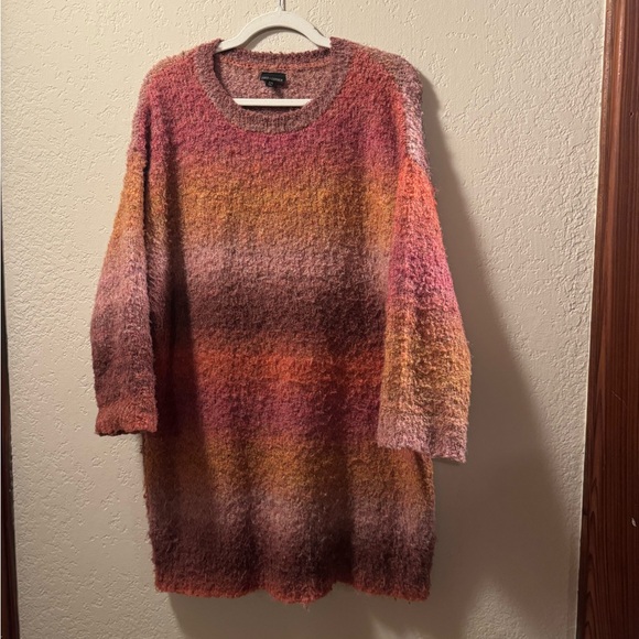 Coco + Carmen Cozy Ombré Bouclé Sweater – S/M - Picture 3 of 5
